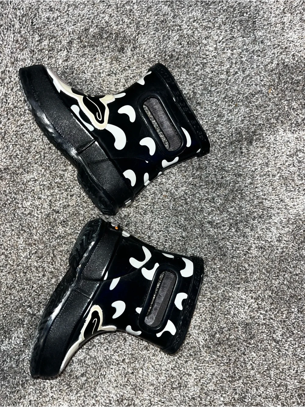 Bogs cow rain boots 4c